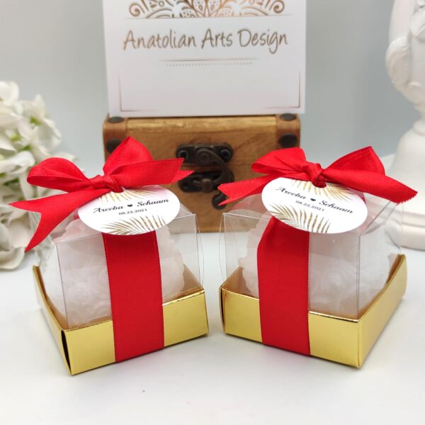 Wedding Favor guest Bulk, Set of Scented Rose shaped Candle Party Favors. Custom Baby shower favors, Bridal shower gifts, personalized bachelorette party favors for adults (White Roses, Set of 20)